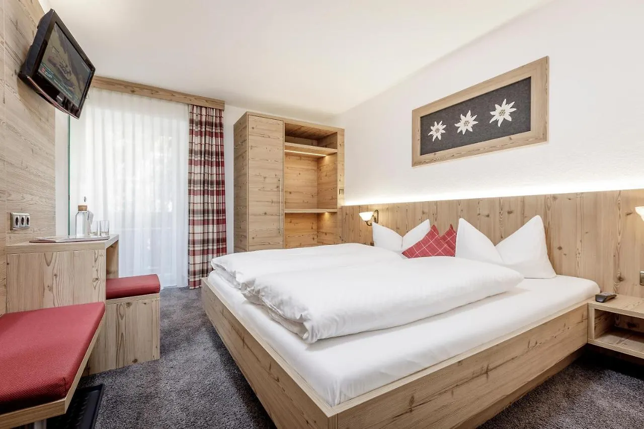 Edelweiss Echt-Charmant Bed & Breakfast Sölden